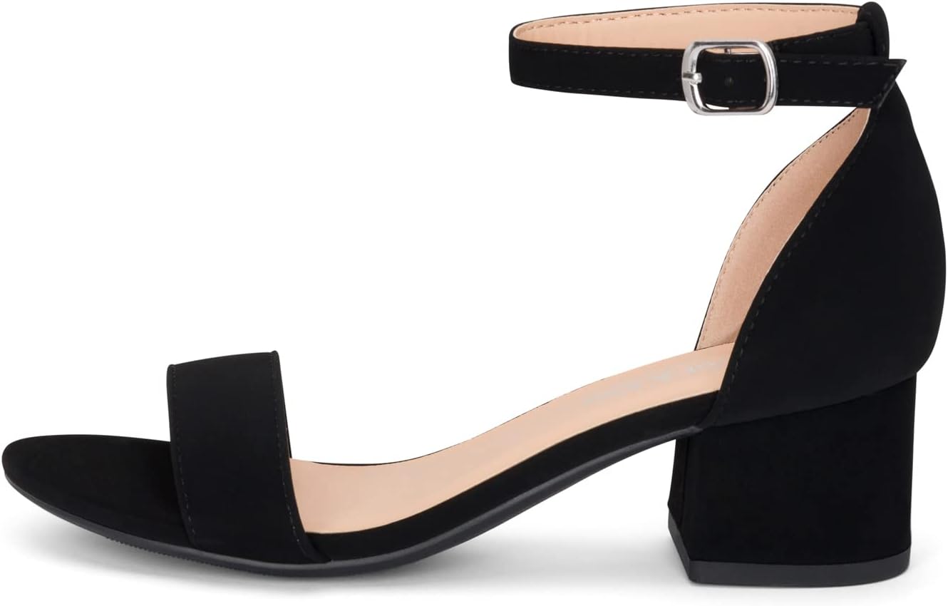 Девичьи туфли на низком устойчивом каблуке с регулируемым ремешком на щиколотке и удобной подошвой Chariot & Co, черный
Девичьи туфли на низком устойчивом каблуке с регулируемым ремешком на щиколотке и удобной подошвой Chariot & Co, черный