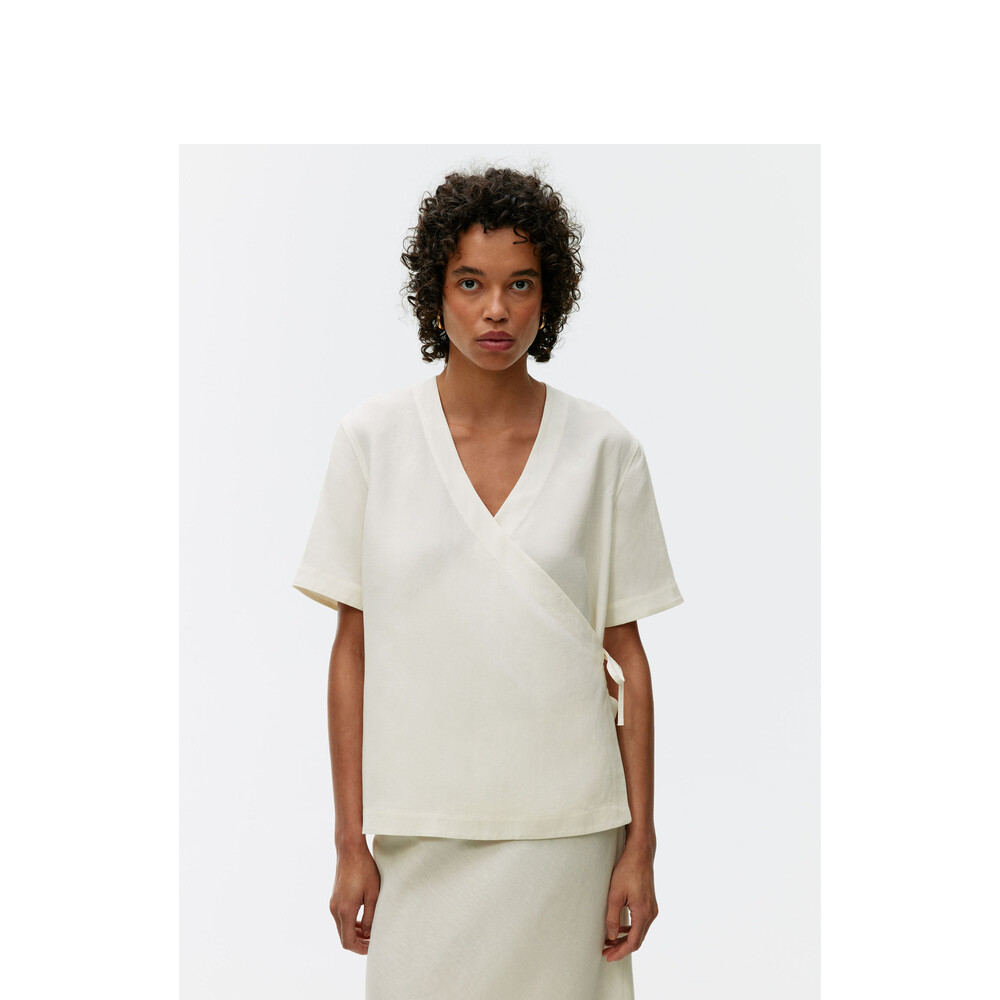 Женская рубашка Arket с короткими рукавами и v-образным вырезом, белый
Женская рубашка Arket с короткими рукавами и v-образным вырезом, белый