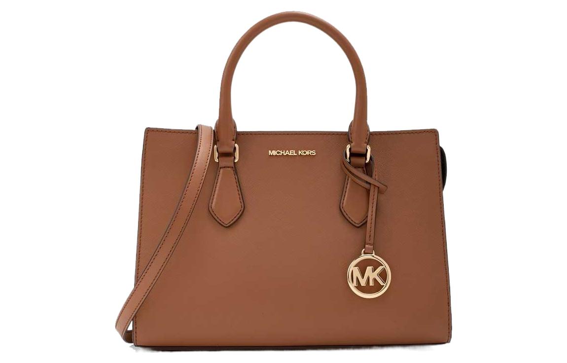 Сумка Sheila Logo через плечо MICHAEL KORS, Set (Bag+Dust Bag)
Сумка Sheila Logo через плечо MICHAEL KORS, Set (Bag+Dust Bag)