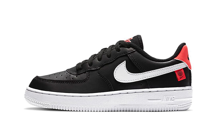 Детские кроссовки для скейтбординга Nike Air Force 1 PS
Детские кроссовки для скейтбординга Nike Air Force 1 PS