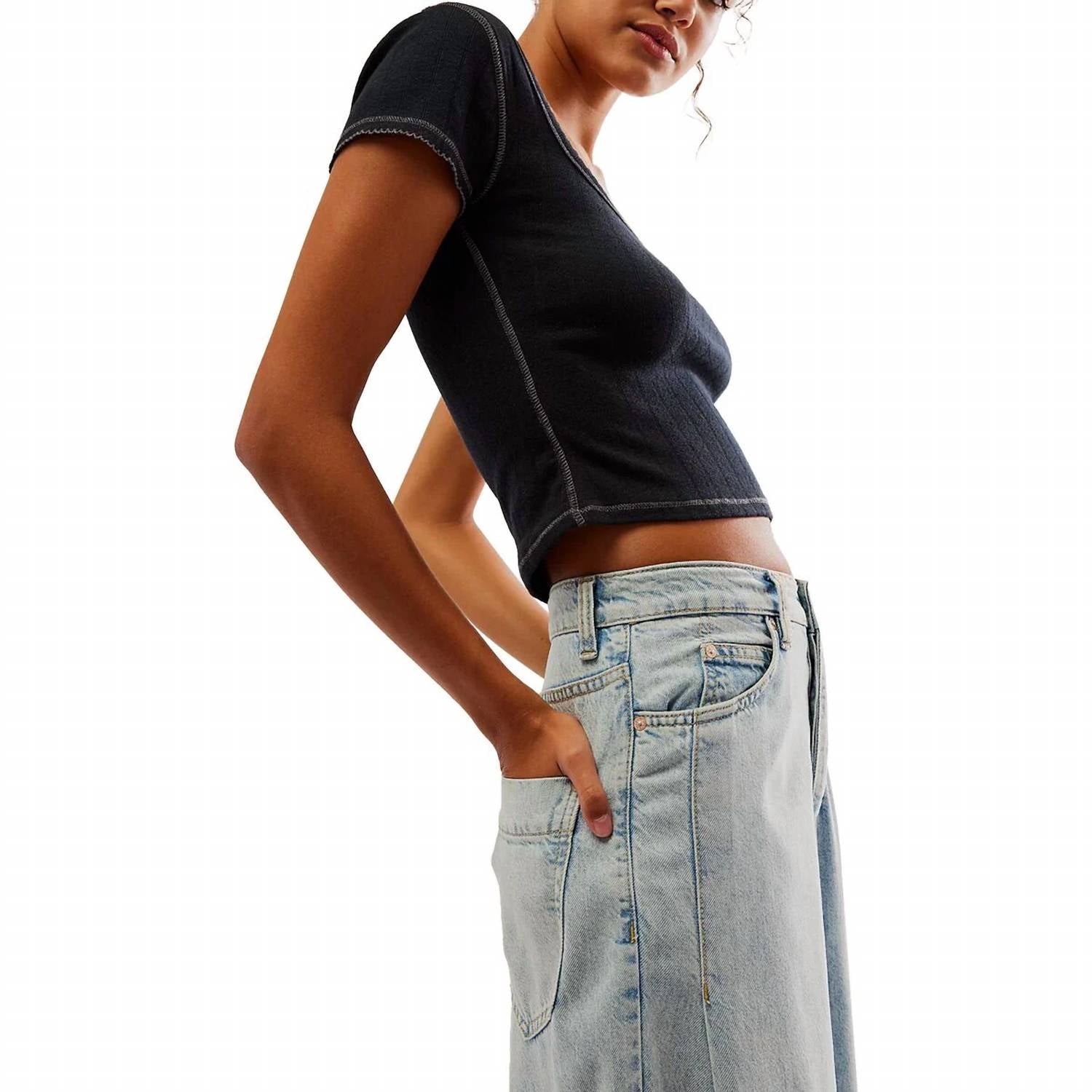 Футболка End Game Pointelle Baby черного цвета Free People
Футболка End Game Pointelle Baby черного цвета Free People