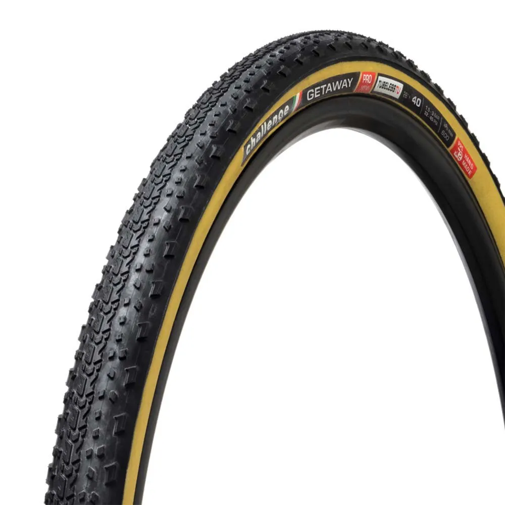 Гравийная шина Challenge Tires Getaway Tubeless 700C x 40 mm rigid, золотой
Гравийная шина Challenge Tires Getaway Tubeless 700C x 40 mm rigid, золотой