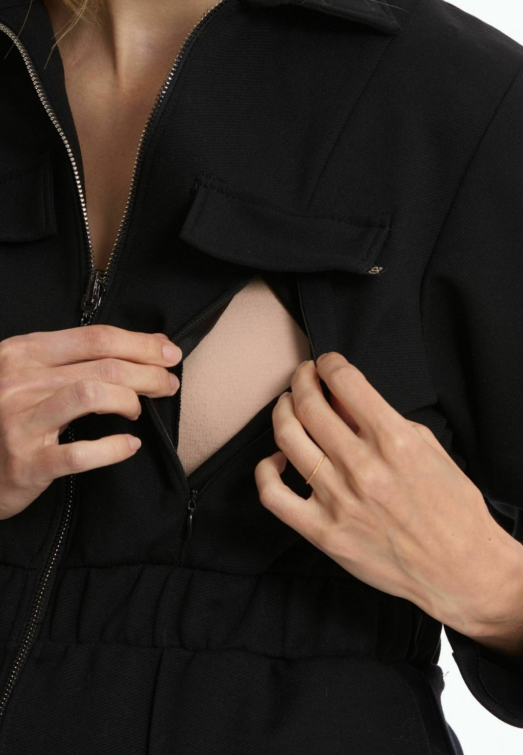 Комбинезон MATENITY PABLO Cache Coeur, черный
Комбинезон MATENITY PABLO Cache Coeur, черный