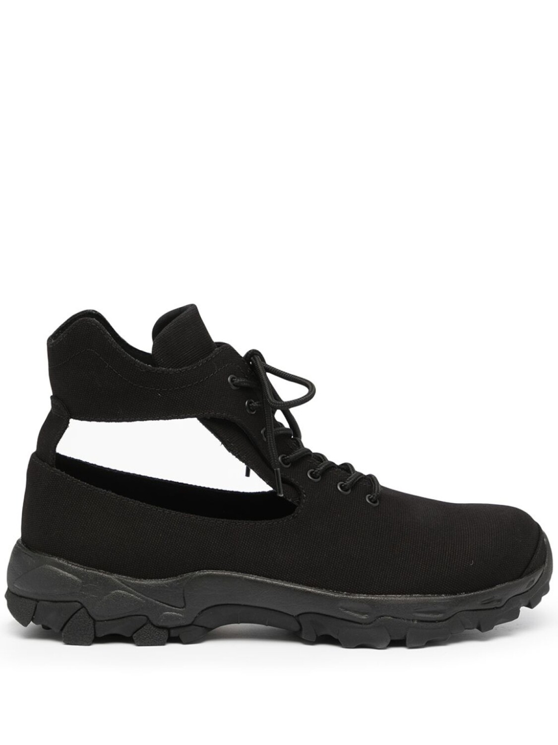 Yohji Yamamoto высокие кроссовки с вырезами, черный
Yohji Yamamoto высокие кроссовки с вырезами, черный