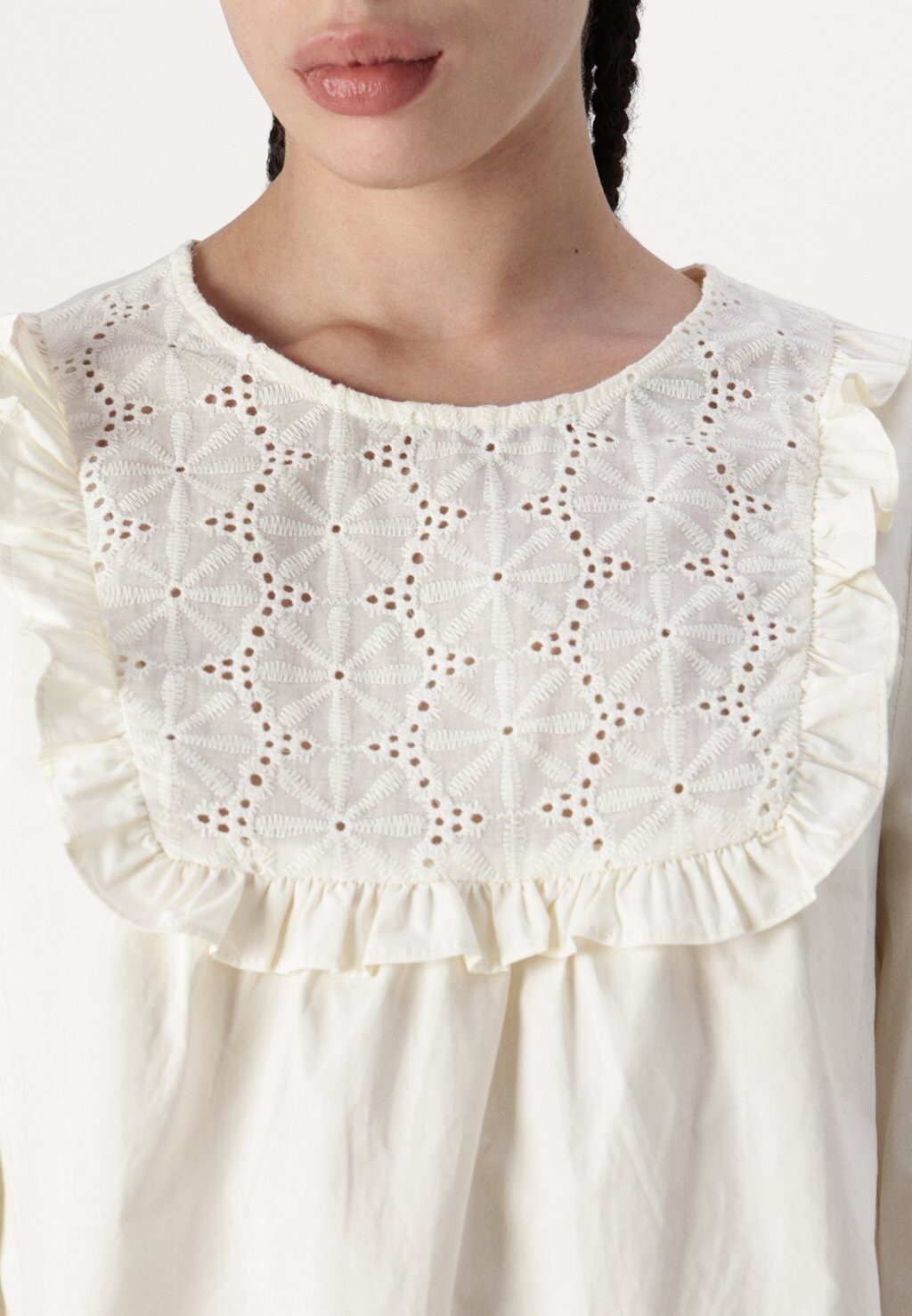 Блуза VIKALLA VILA, кремовый
Блуза VIKALLA VILA, кремовый