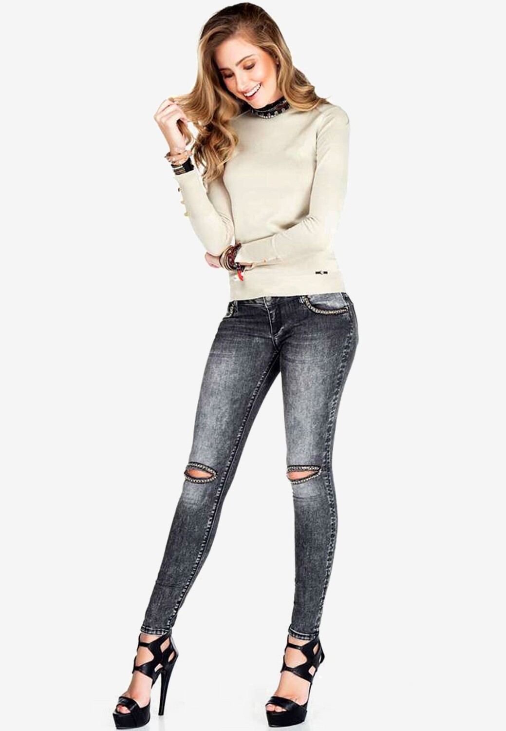 Джинсы в модном подержанном виде CIPO & BAXX, черный
Джинсы в модном подержанном виде CIPO & BAXX, черный