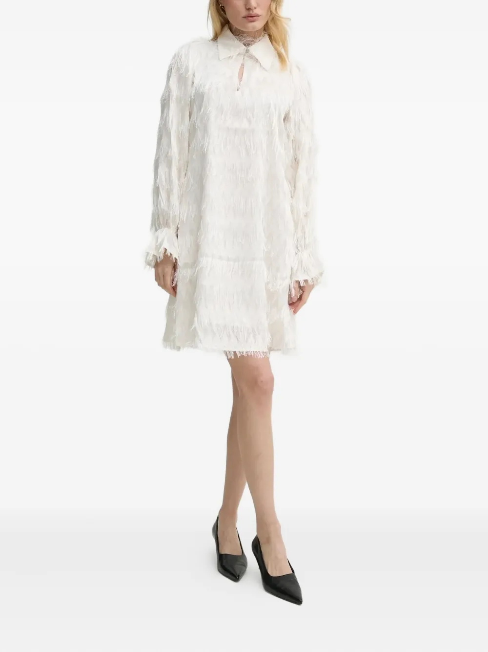 Мини-платье с воротником, отделанным бахромой Bruuns Bazaar, белый
Мини-платье с воротником, отделанным бахромой Bruuns Bazaar, белый
