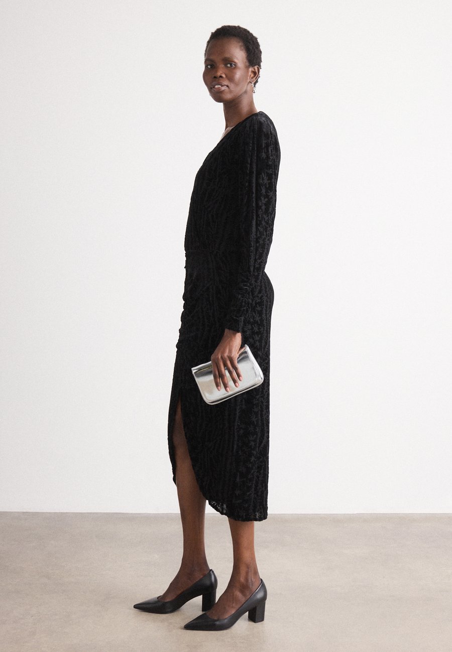 Платье BOSS EFILO, Black
Платье BOSS EFILO, Black