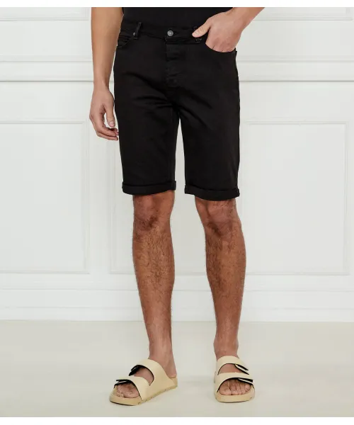 Джинсовые шорты 634 Tapered fit Hugo, черный
Джинсовые шорты 634 Tapered fit Hugo, черный