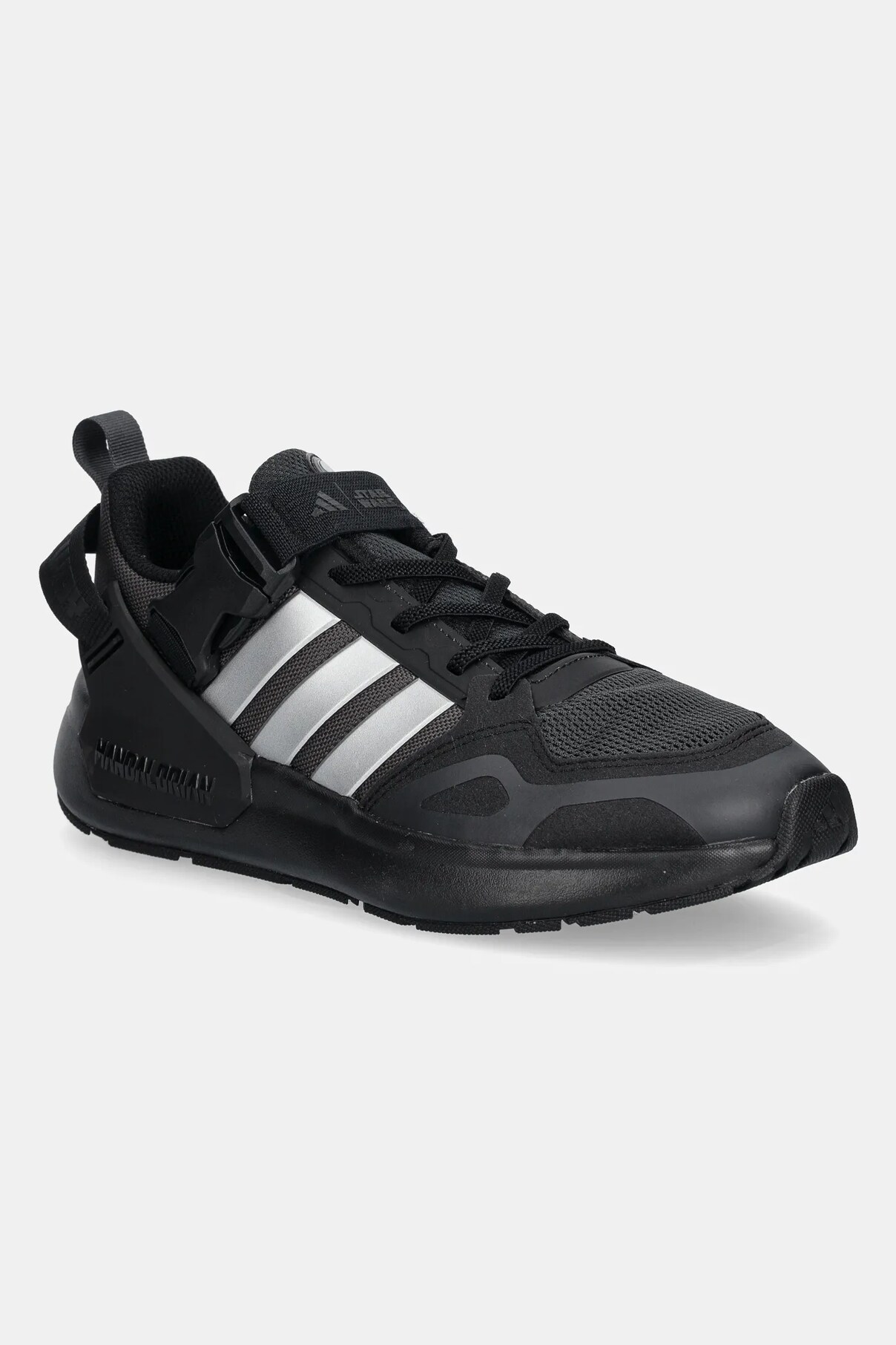 Детские кроссовки MANDO RUNNER Adidas, черный
Детские кроссовки MANDO RUNNER Adidas, черный