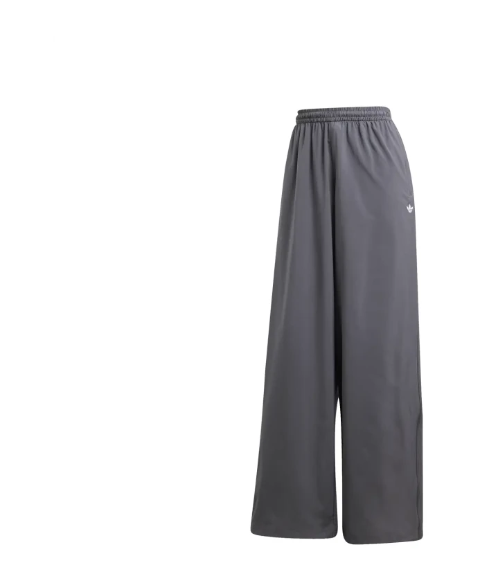 Спортивный костюм с молнией, 3 сезон Adidas, серый
Спортивный костюм с молнией, 3 сезон Adidas, серый