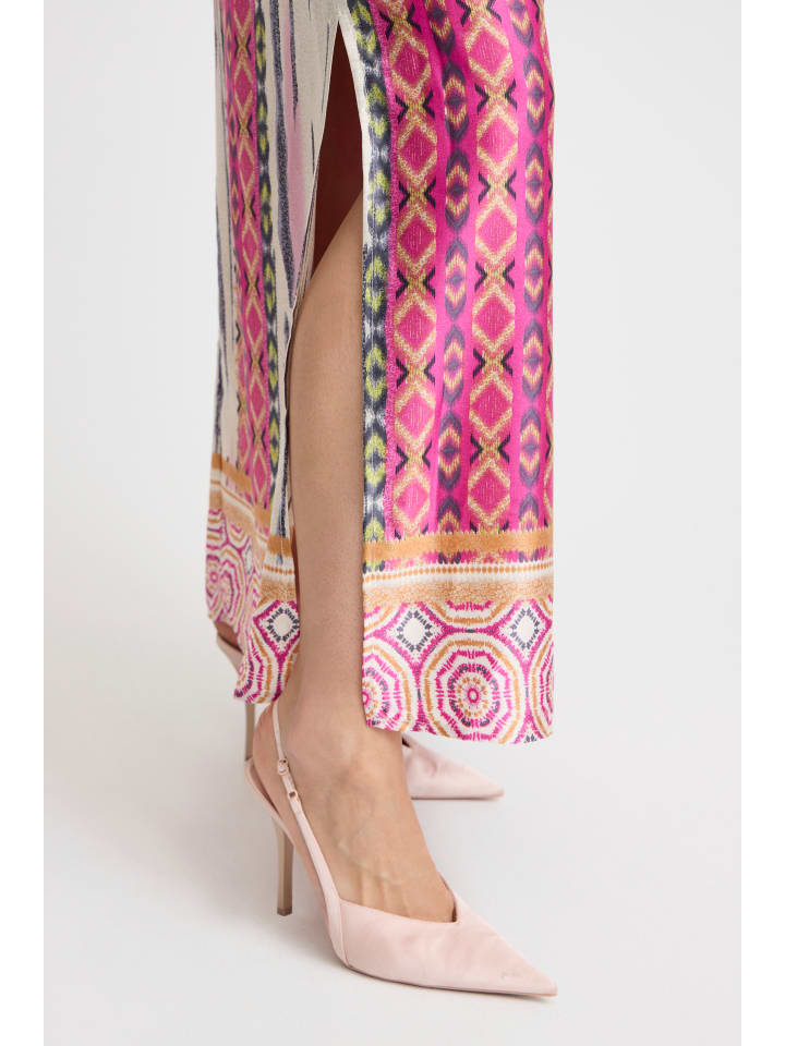 Платье BHYPOLI, стандартного кроя, в цвете Festival Fuchsia Mix b. young
Платье BHYPOLI, стандартного кроя, в цвете Festival Fuchsia Mix b. young