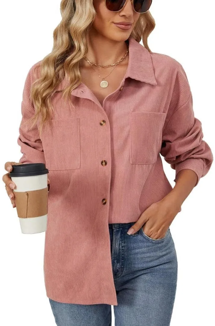 Женская рубашка из вельвета с длинными рукавами и карманами
Женская рубашка из вельвета с длинными рукавами и карманами