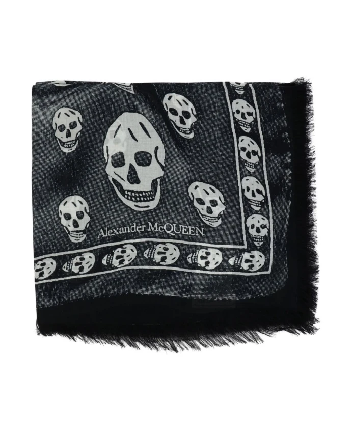 Шарф R с принтом черепа Alexander Mcqueen, черный
Шарф R с принтом черепа Alexander Mcqueen, черный