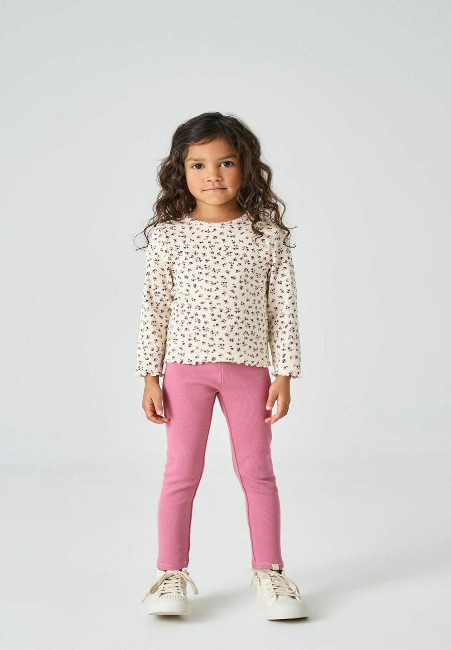 Джемпер ONLY MINI KMGTRINNY, Whitecap Gray/Off-White
Джемпер ONLY MINI KMGTRINNY, Whitecap Gray/Off-White