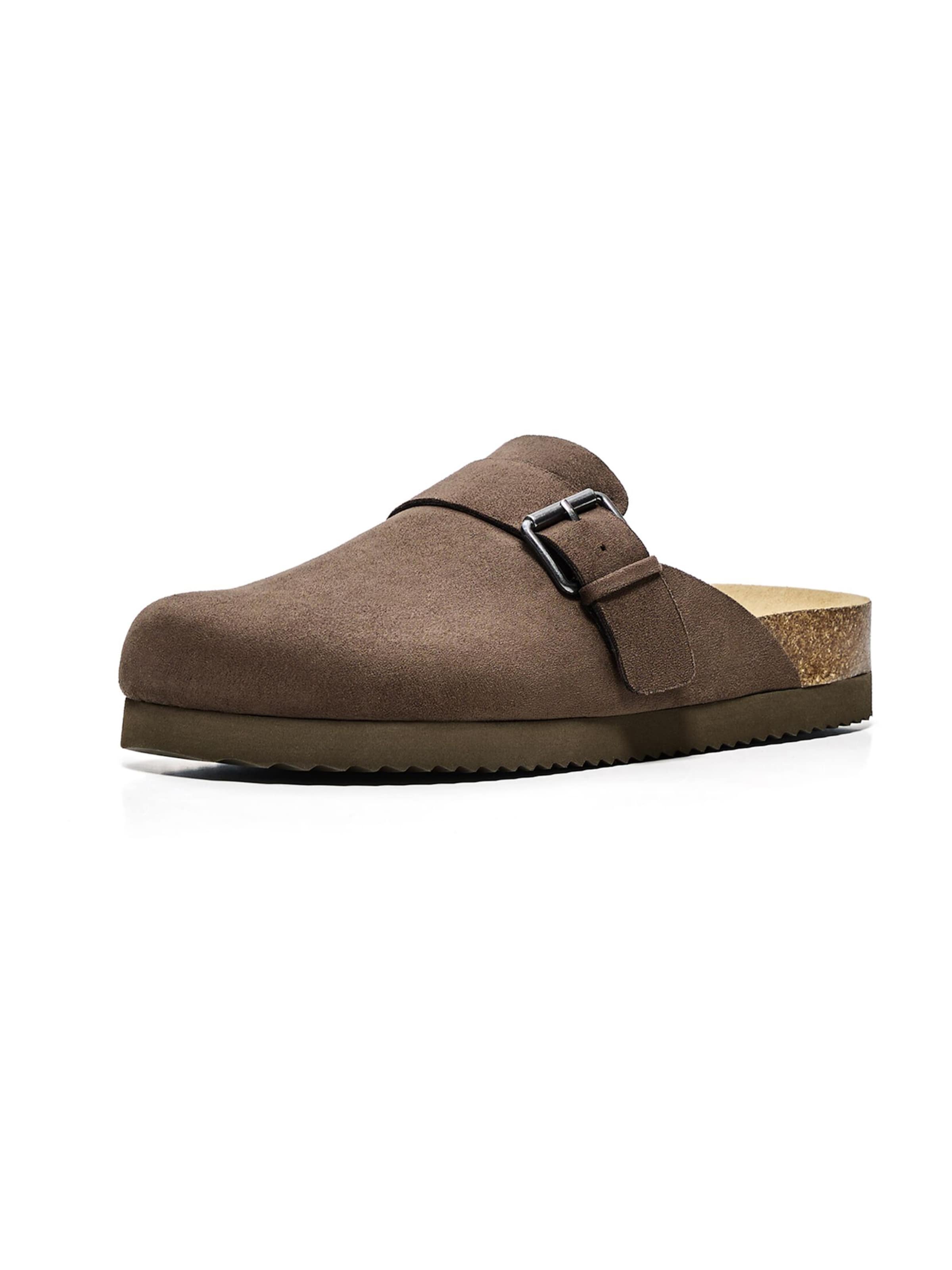 Bershka Мюли в цвете Chocolate
Bershka Мюли в цвете Chocolate