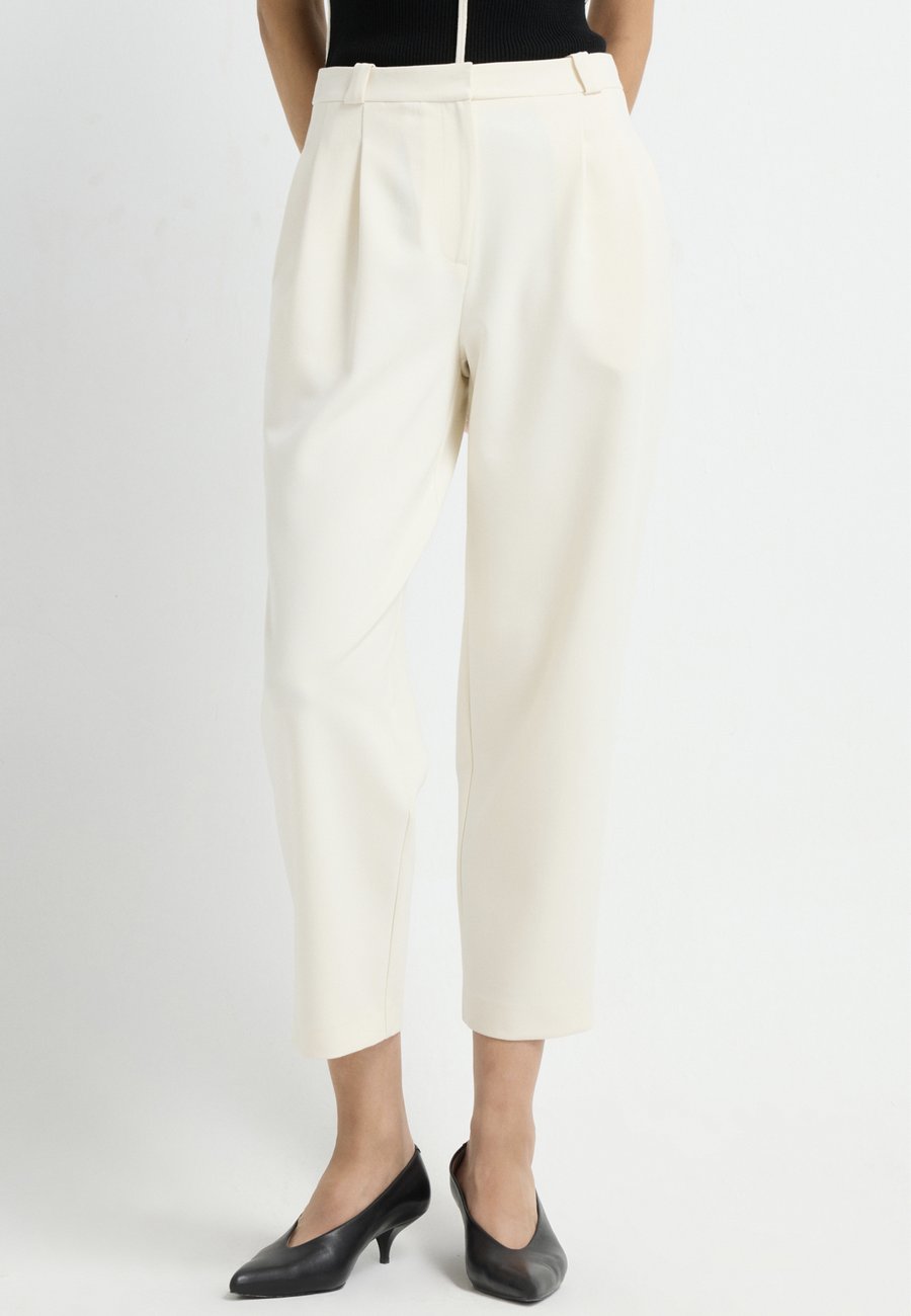 Брюки adL Trousers, Vanilla /White
Брюки adL Trousers, Vanilla /White