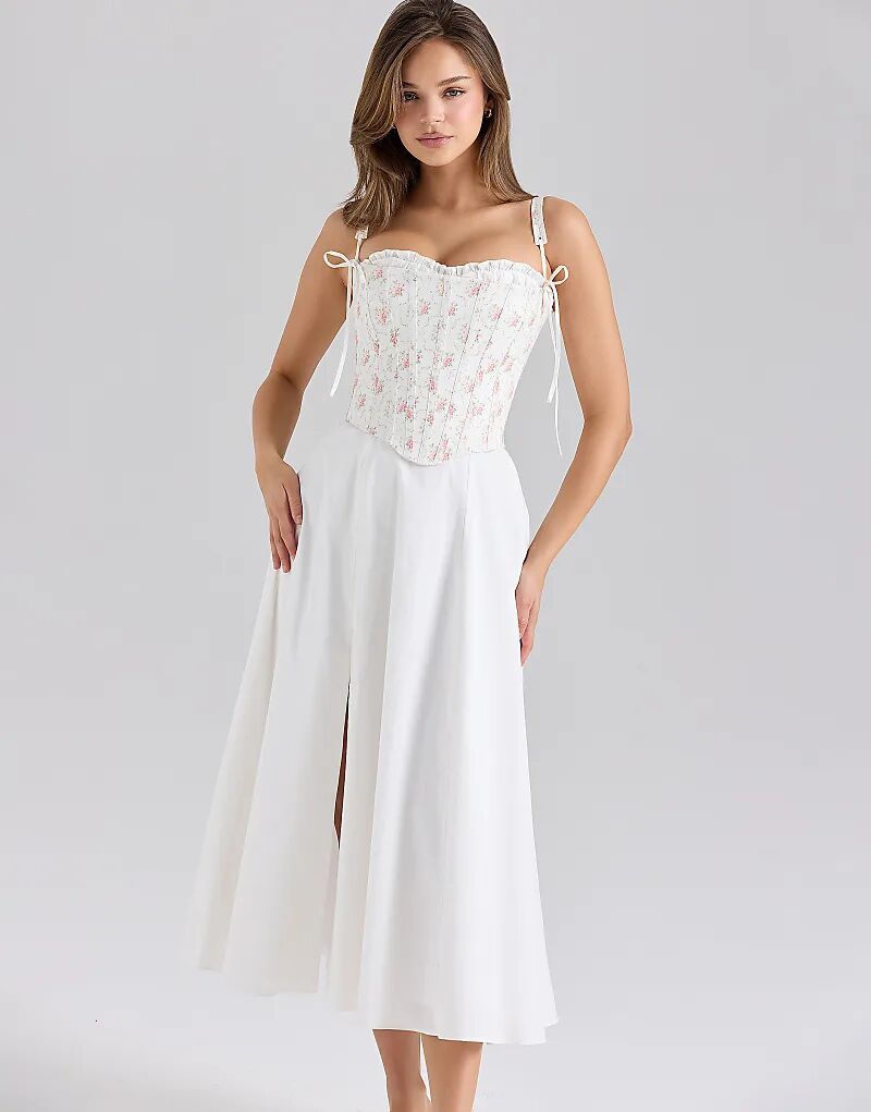 Сарафан-миди со съемным корсетом и принтом роз от House of CB Clarabelle из хлопка с принтом роз
Сарафан-миди со съемным корсетом и принтом роз от House of CB Clarabelle из хлопка с принтом роз