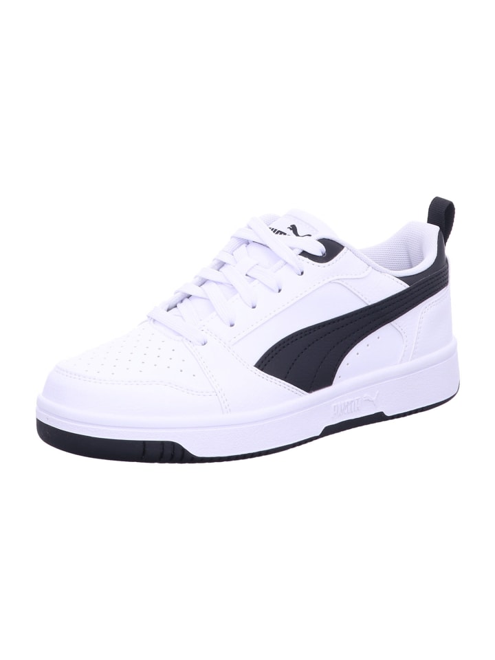 Кроссовки белые Puma
Кроссовки белые Puma