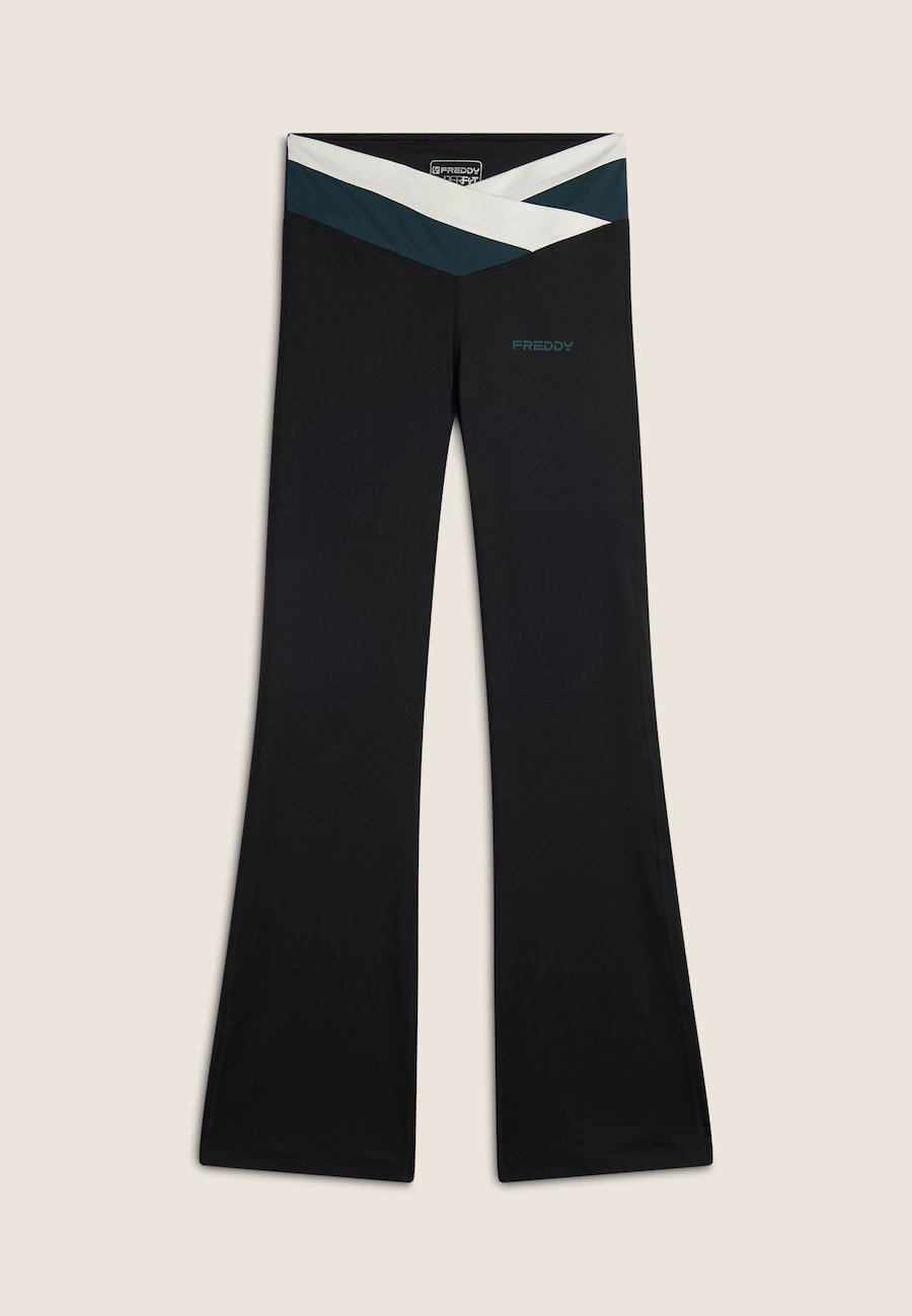 Спортивные брюки-клеш Freddy, черный
Спортивные брюки-клеш Freddy, черный