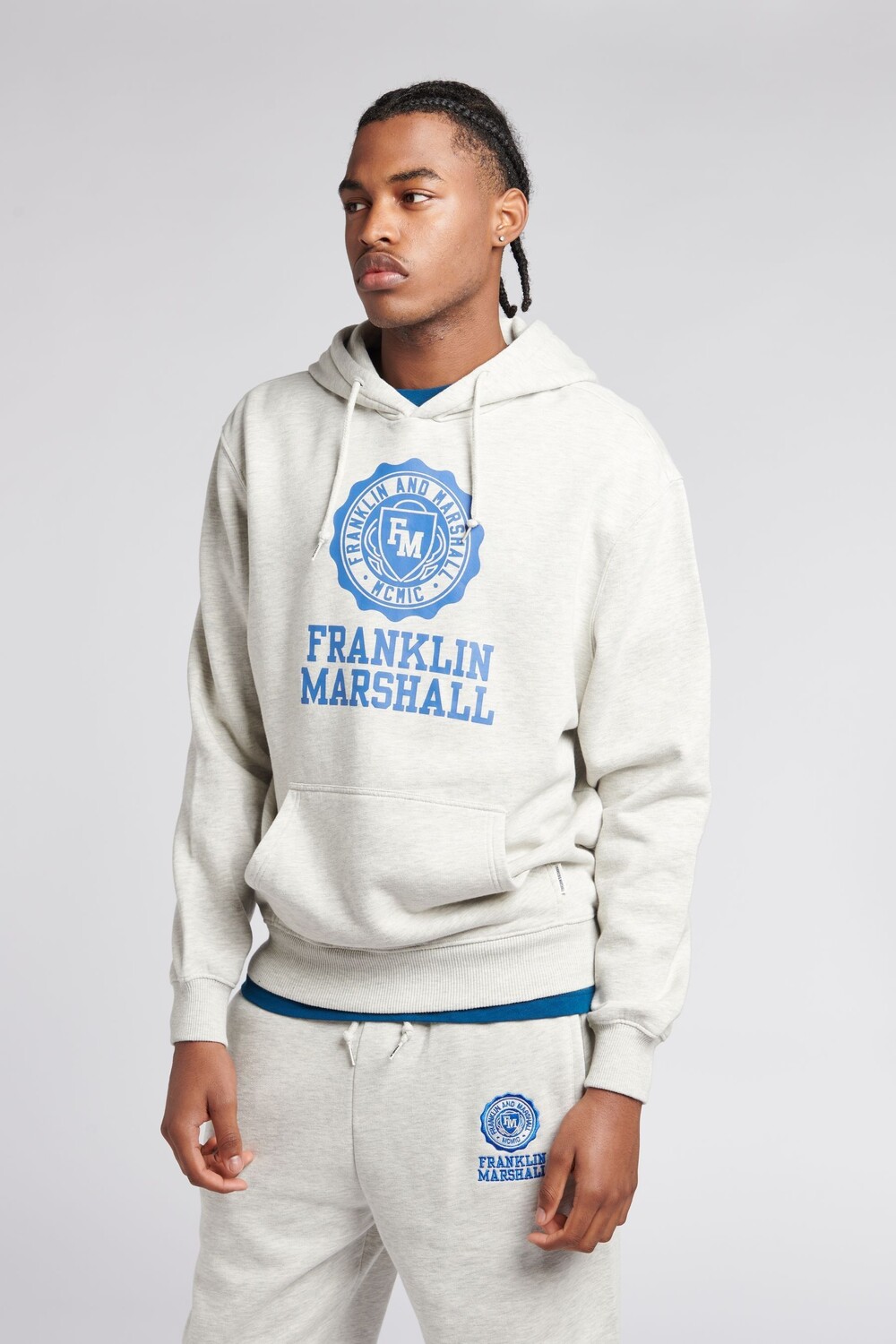 Мужская серая толстовка с капюшоном BB OTH Crest Franklin & Marshall, серый 
Мужская серая толстовка с капюшоном BB OTH Crest Franklin & Marshall, серый