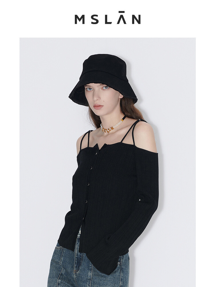 Топ Mslan Mall's на пуговицах, черный
Топ Mslan Mall's на пуговицах, черный