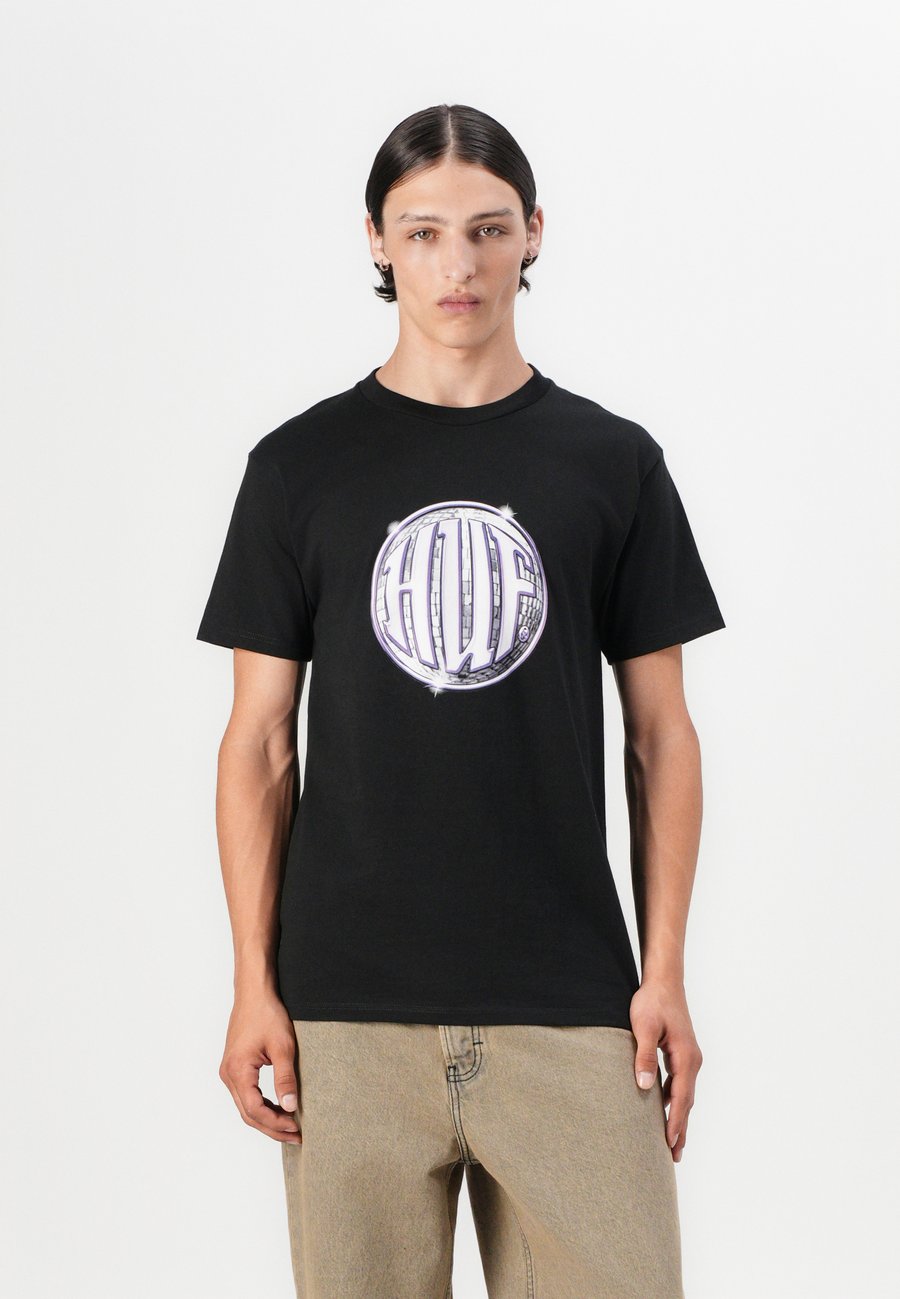 Футболка HUF ZONE TEE UNISEX, Black, Черный, Футболка HUF ZONE TEE UNISEX, Black
Футболка HUF ZONE TEE UNISEX, Black, Черный, Футболка HUF ZONE TEE UNISEX, Black