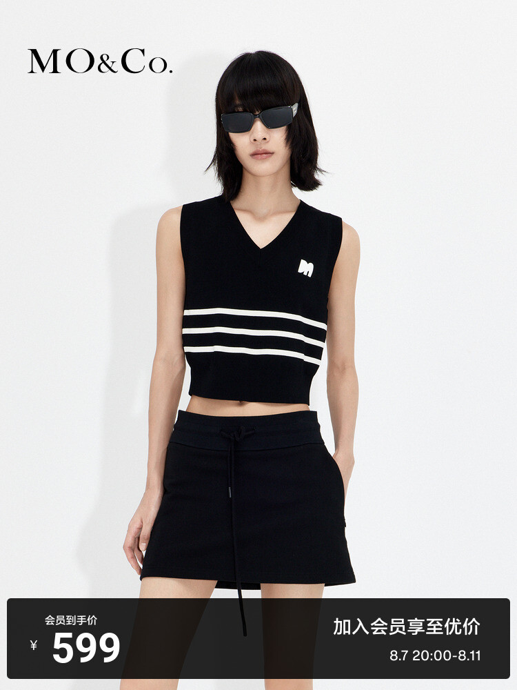 Топ укороченный Moco Zhangzi в рубчик, зеленый / черный
Топ укороченный Moco Zhangzi в рубчик, зеленый / черный