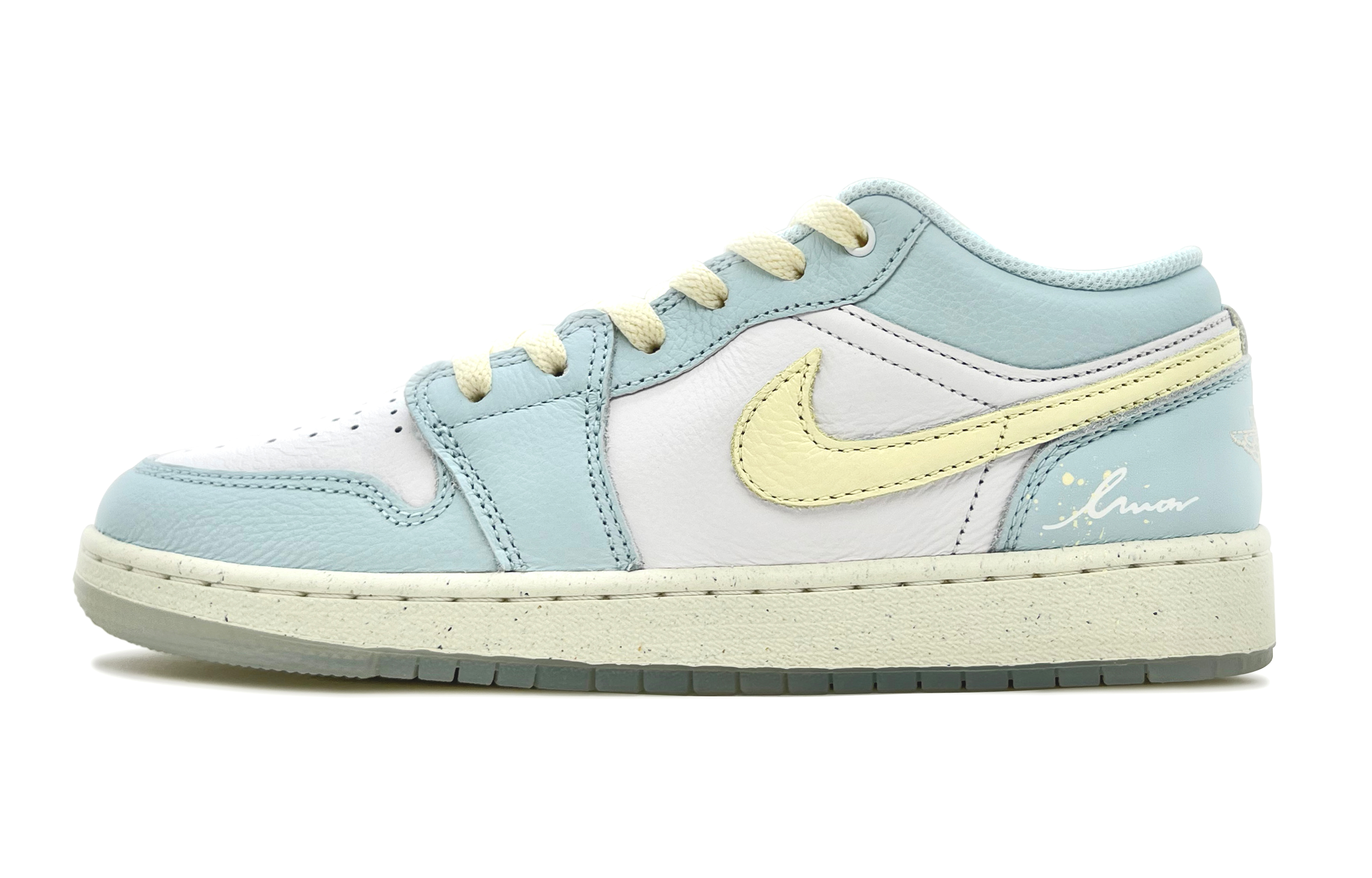 Баскетбольные кроссовки Air 1 с морской солью и лимоном, износостойкие, с низким верхом, противоскользящие, для детей и подростков Jordan, синий
Баскетбольные кроссовки Air 1 с морской солью и лимоном, износостойкие, с низким верхом, противоскользящие, для детей и подростков Jordan, синий