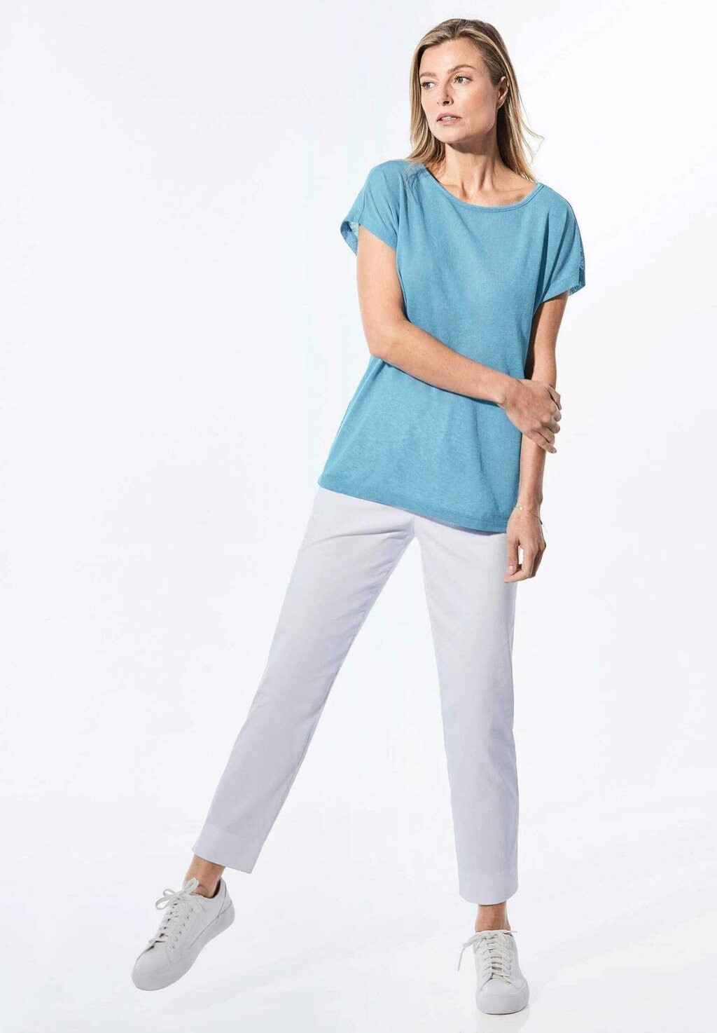 Базовая футболка GOLDNER, светло-голубой
Базовая футболка GOLDNER, светло-голубой