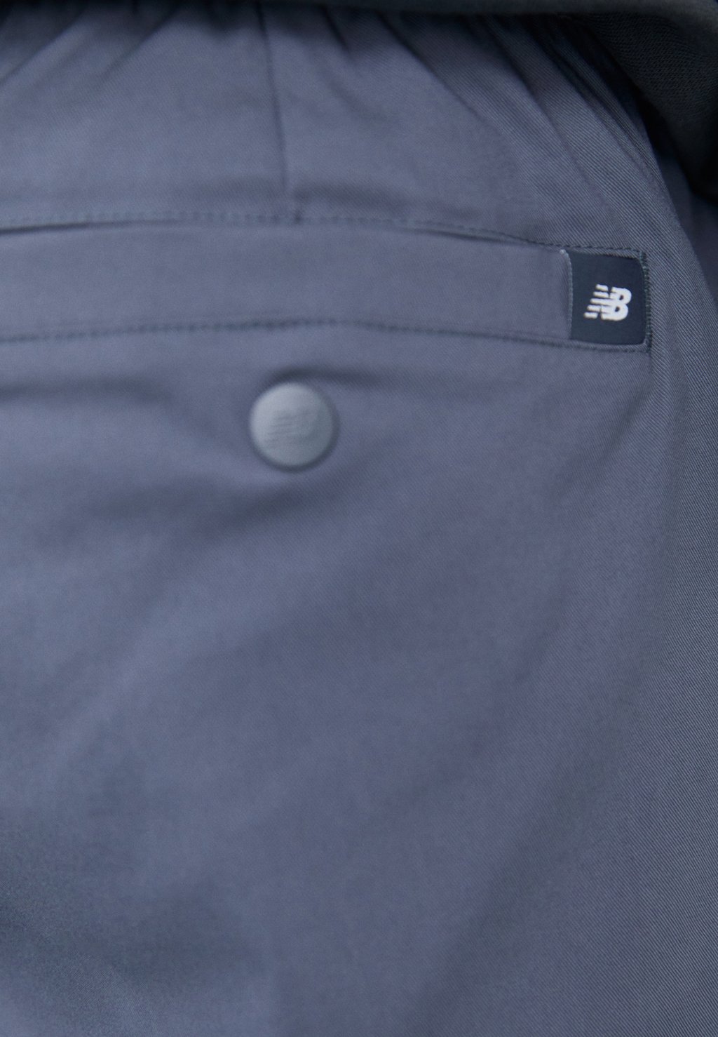 Брюки ATHLETICS STANDARD TAPERED PANT New Balance, серый
Брюки ATHLETICS STANDARD TAPERED PANT New Balance, серый