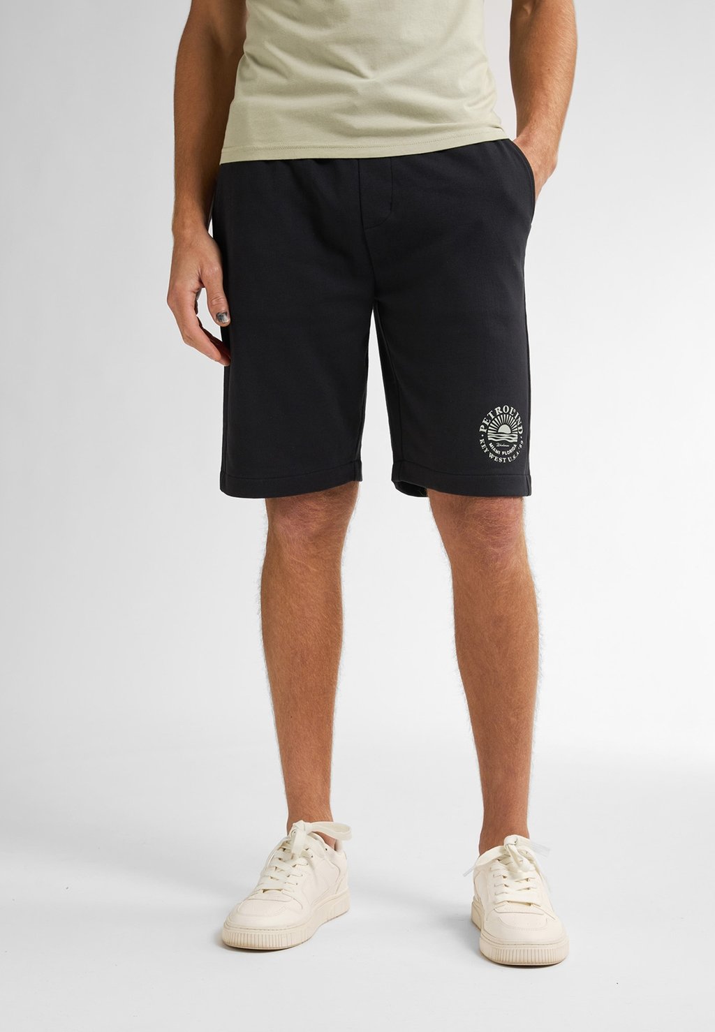 Шорты Petrol Industries, черный
Шорты Petrol Industries, черный