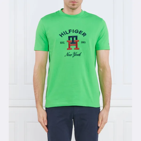 Футболка стандартного кроя с изогнутой монограммой Tommy Hilfiger, зеленый
Футболка стандартного кроя с изогнутой монограммой Tommy Hilfiger, зеленый