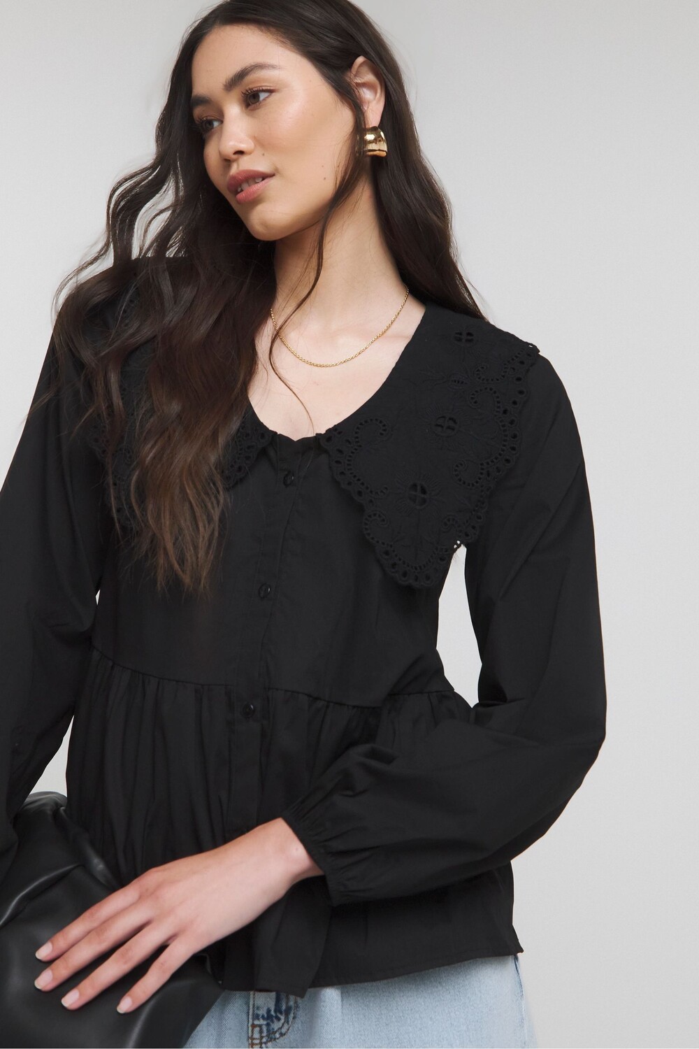 Блузка с воротником стойкой Simply Be, черный
Блузка с воротником стойкой Simply Be, черный