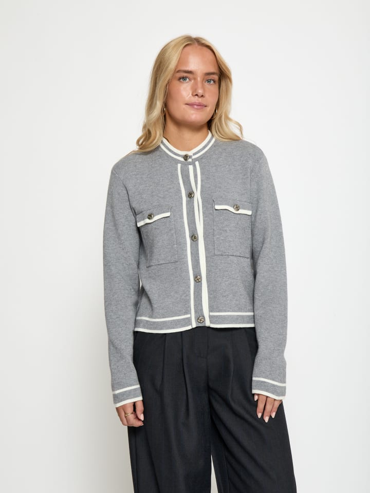 Кардиган в стиле Каслрок minus
Кардиган в стиле Каслрок minus