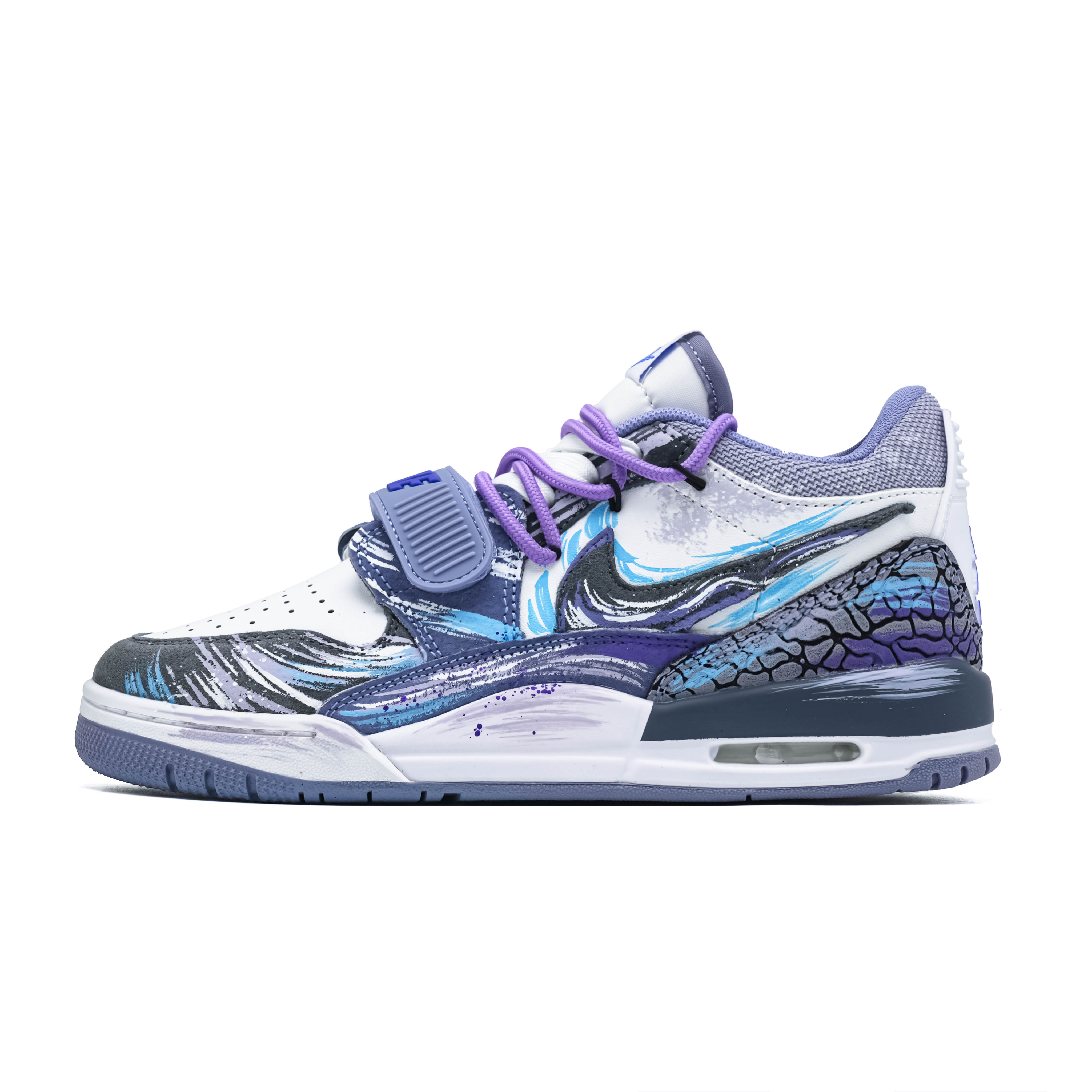 Jordan Баскетбольные кроссовки Legacy 312 Starry Guidance с низким верхом, износостойкие, винтажные, мужские, белые, фиолетовые
Jordan Баскетбольные кроссовки Legacy 312 Starry Guidance с низким верхом, износостойкие, винтажные, мужские, белые, фиолетовые