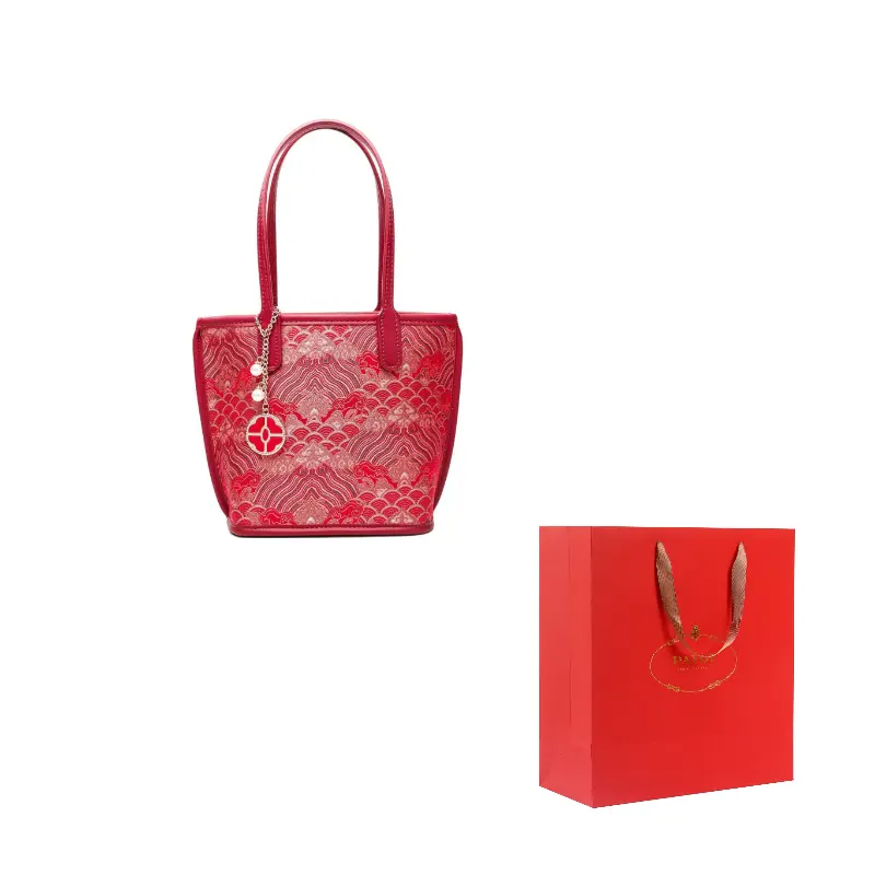 PAYOT Сумка-тоут из искусственной кожи через плечо женская праздничный красный
PAYOT Сумка-тоут из искусственной кожи через плечо женская праздничный красный