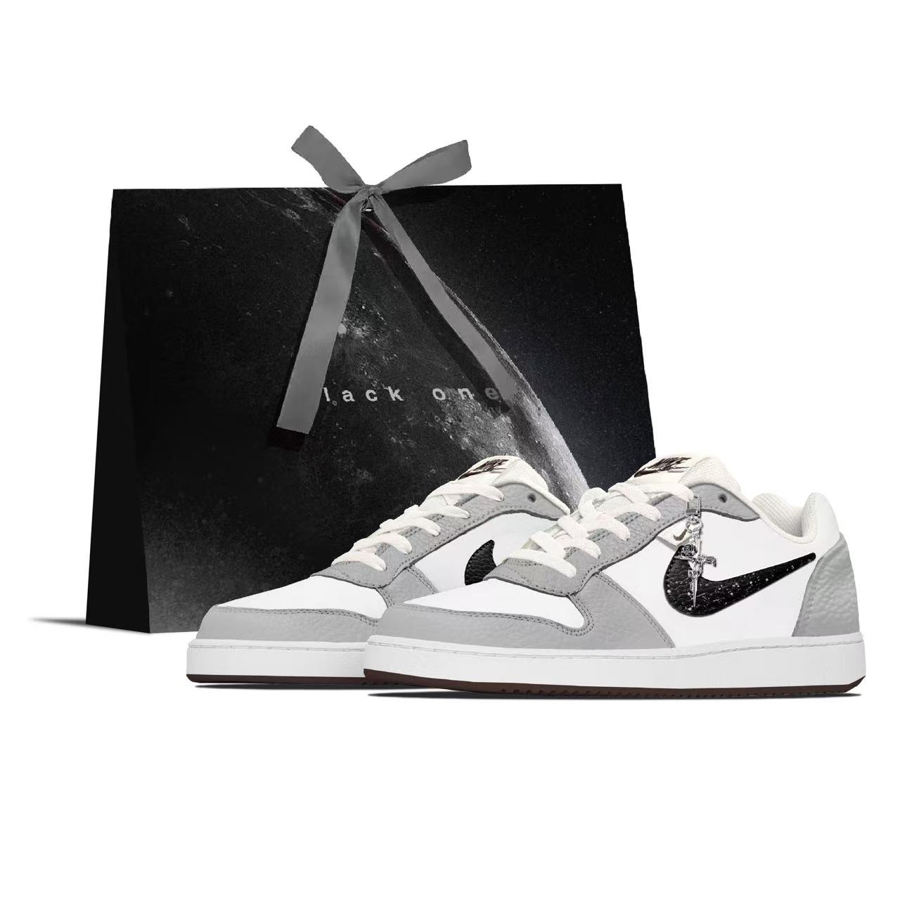 Nike Теневой ветер seiko водонепроницаемые амортизирующие устойчивые к истиранию низкие кроссовки для скейтбординга мужские black gray
Nike Теневой ветер seiko водонепроницаемые амортизирующие устойчивые к истиранию низкие кроссовки для скейтбординга мужские black gray