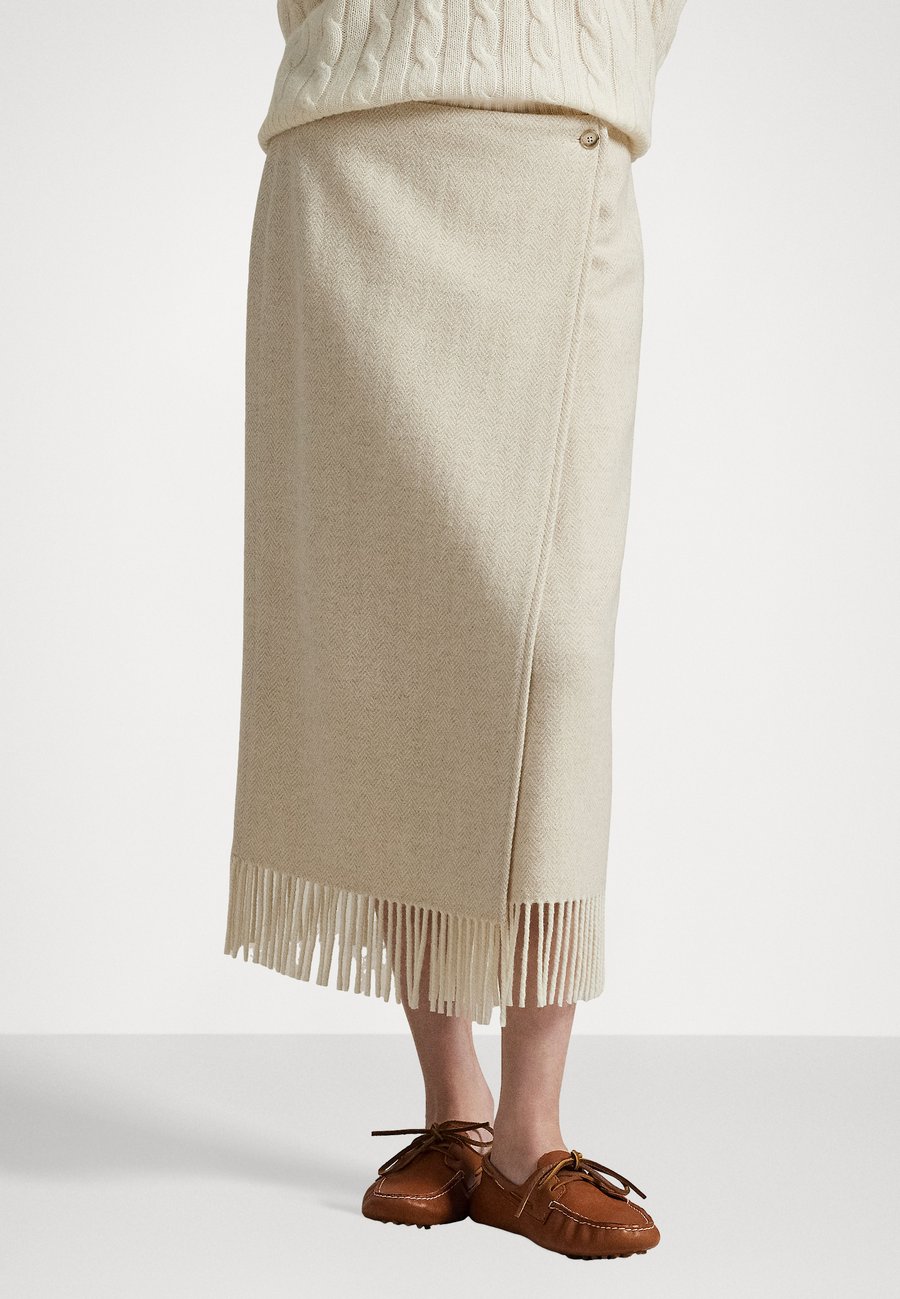 Юбка Polo Ralph Lauren FRINGE HERRINGBONE WRAP SKIRT, Cream/Beige
Юбка Polo Ralph Lauren FRINGE HERRINGBONE WRAP SKIRT, Cream/Beige