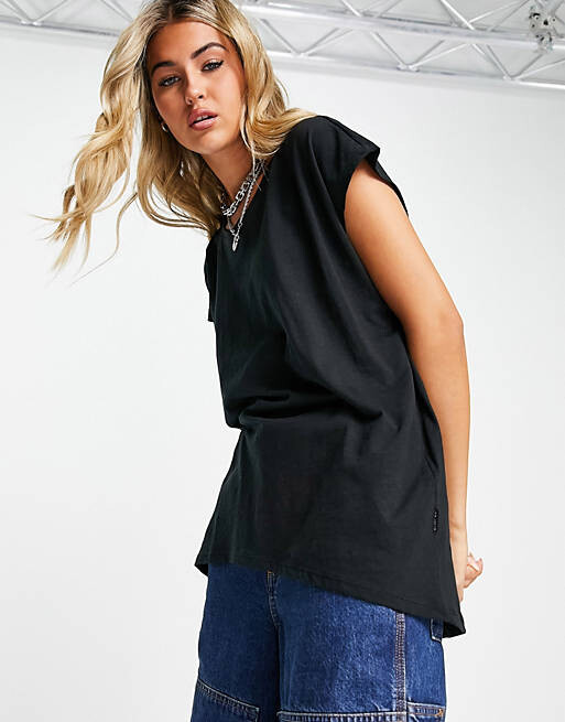 Черная футболка с круглым вырезом Noisy May, Черный, Черная футболка с круглым вырезом Noisy May
Черная футболка с круглым вырезом Noisy May, Черный, Черная футболка с круглым вырезом Noisy May