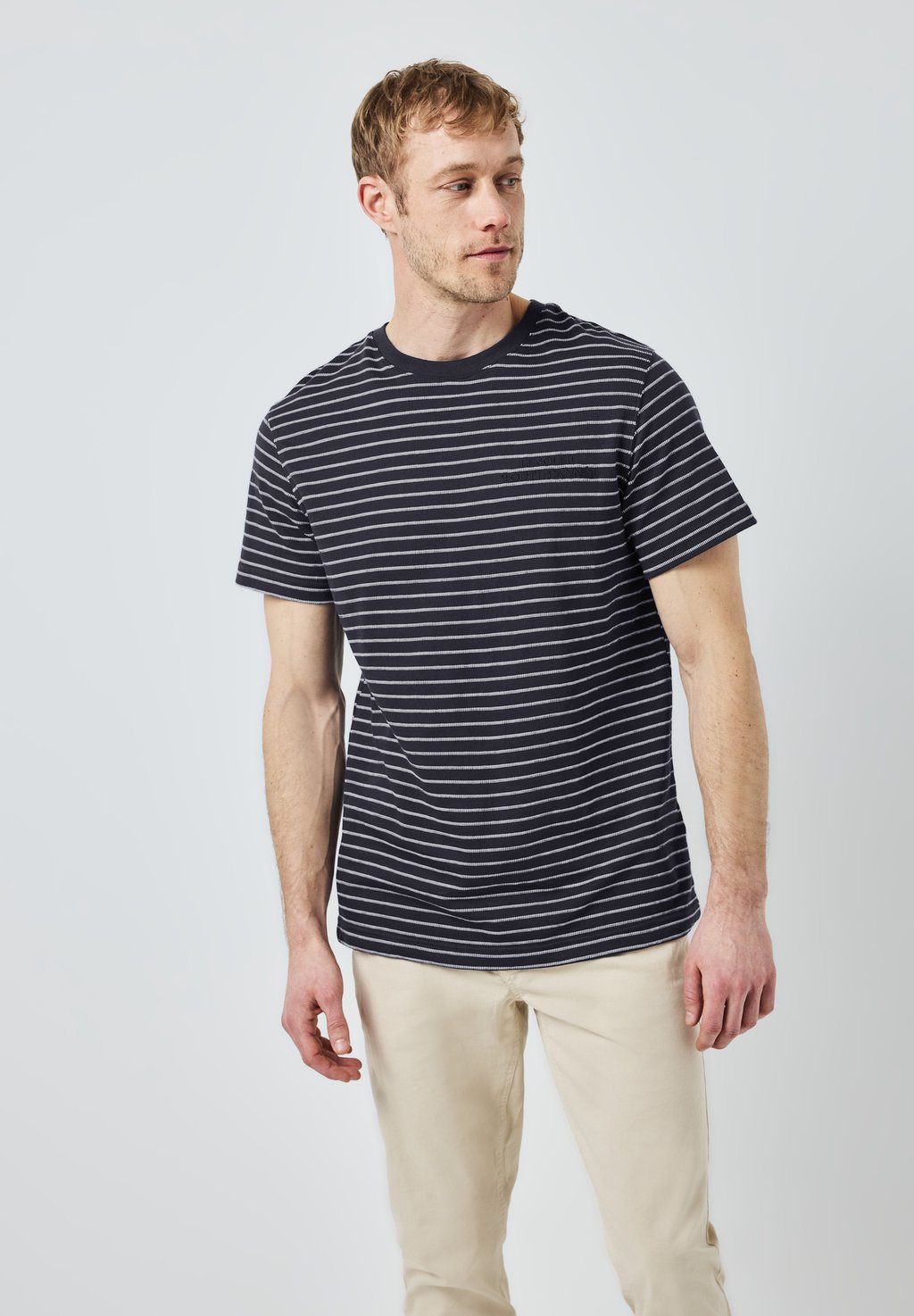 Футболка с принтом MIT STRUKTURSTREIFEN Street One MEN, синий
Футболка с принтом MIT STRUKTURSTREIFEN Street One MEN, синий