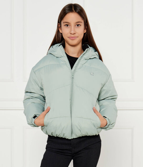 Куртка детская Calvin Klein Jeans короткая с капюшоном, зеленый 
Куртка детская Calvin Klein Jeans короткая с капюшоном, зеленый