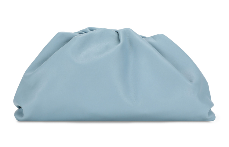 Кожаная сумочка-клатч женская синяя Bottega Veneta
Кожаная сумочка-клатч женская синяя Bottega Veneta