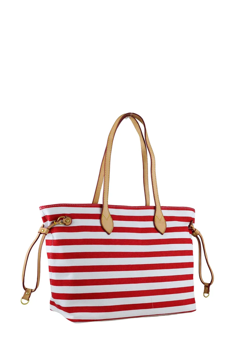 COLLEZIONE ALESSANDRO Сумка через плечо "Спасатель" с ручками из натуральной кожи, красный
COLLEZIONE ALESSANDRO Сумка через плечо "Спасатель" с ручками из натуральной кожи, красный