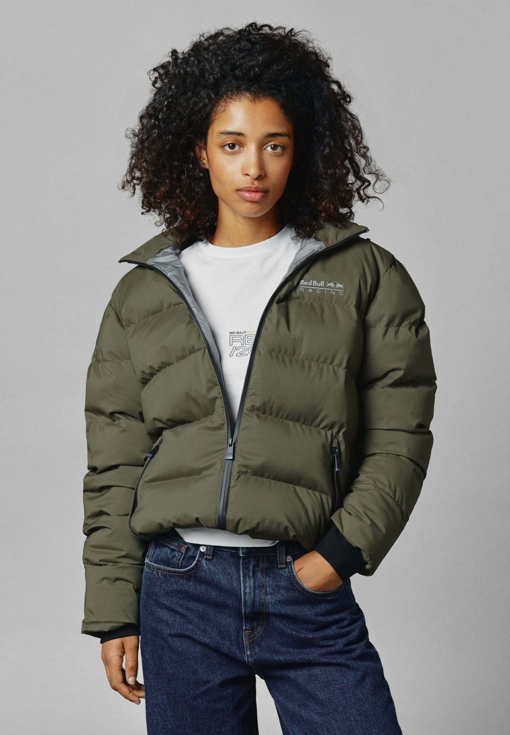 Зимняя куртка RED BULL RACING CITY PUFFER JACKET Red Bull Racing x Pepe Jeans, темно-зеленый
Зимняя куртка RED BULL RACING CITY PUFFER JACKET Red Bull Racing x Pepe Jeans, темно-зеленый