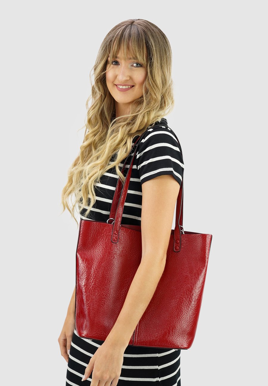 Сумка Harpa Handbag, Imperial Red/Red
Сумка Harpa Handbag, Imperial Red/Red