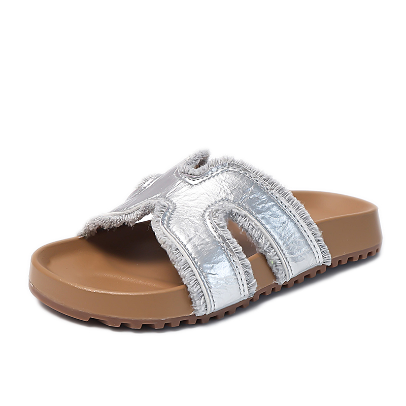 Детские шлепанцы для улицы с противоскользящей подошвой RHOBESAM, серебряный
Детские шлепанцы для улицы с противоскользящей подошвой RHOBESAM, серебряный