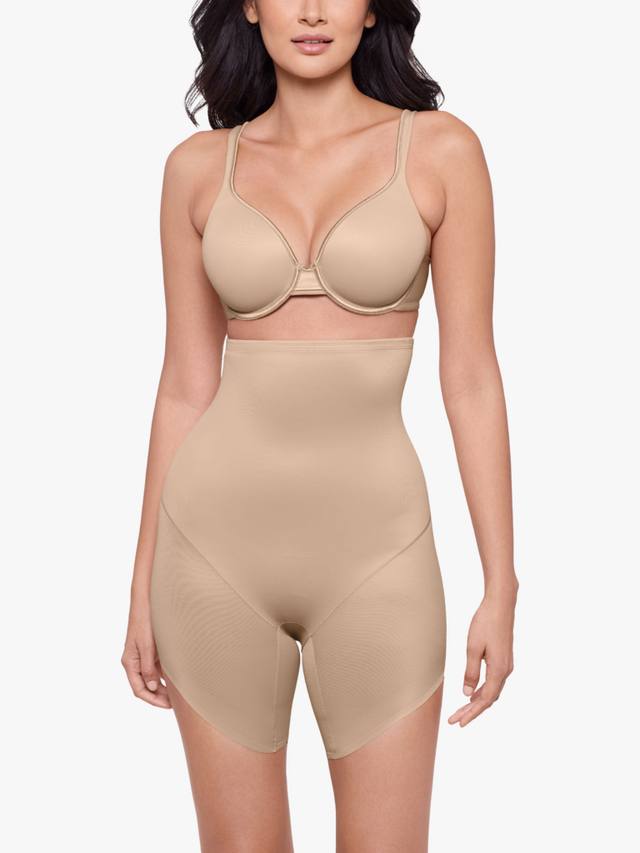 Шорты для моделирования фигуры Showstopper Miraclesuit
Шорты для моделирования фигуры Showstopper Miraclesuit