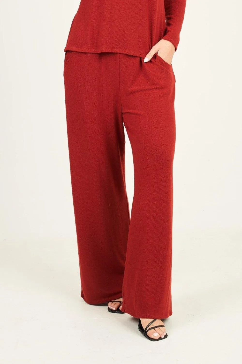 Вязаные джоггеры прямого кроя Saloos, красный
Вязаные джоггеры прямого кроя Saloos, красный