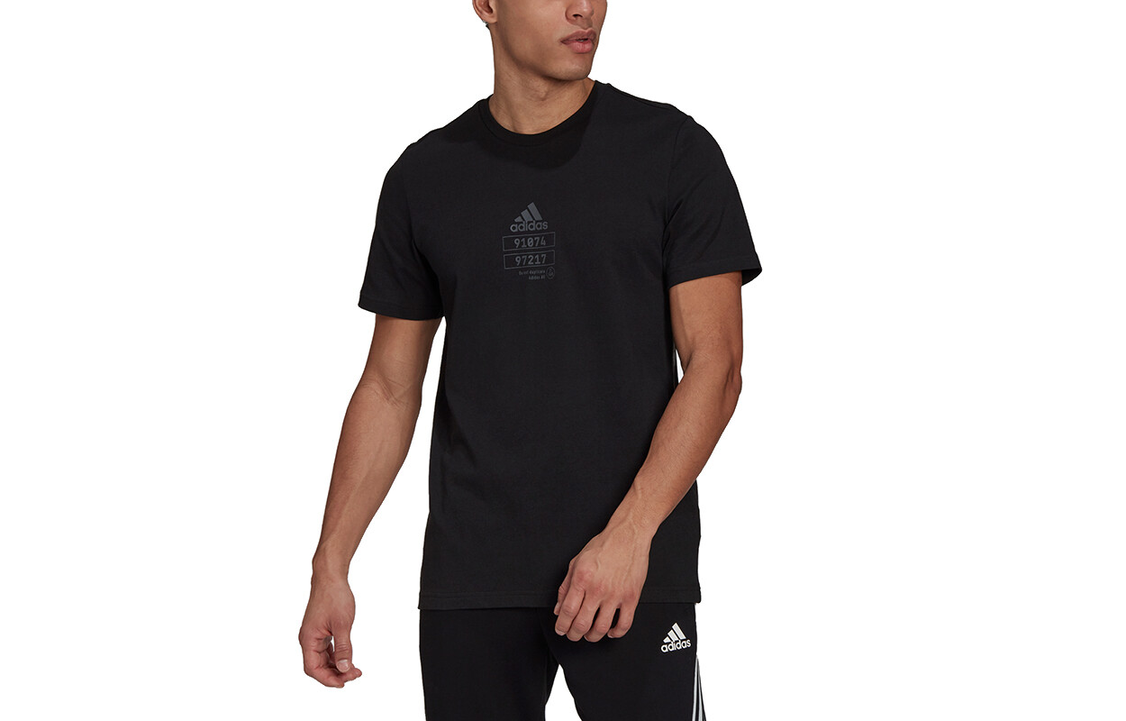 Футболка мужская черная Adidas, черный
Футболка мужская черная Adidas, черный